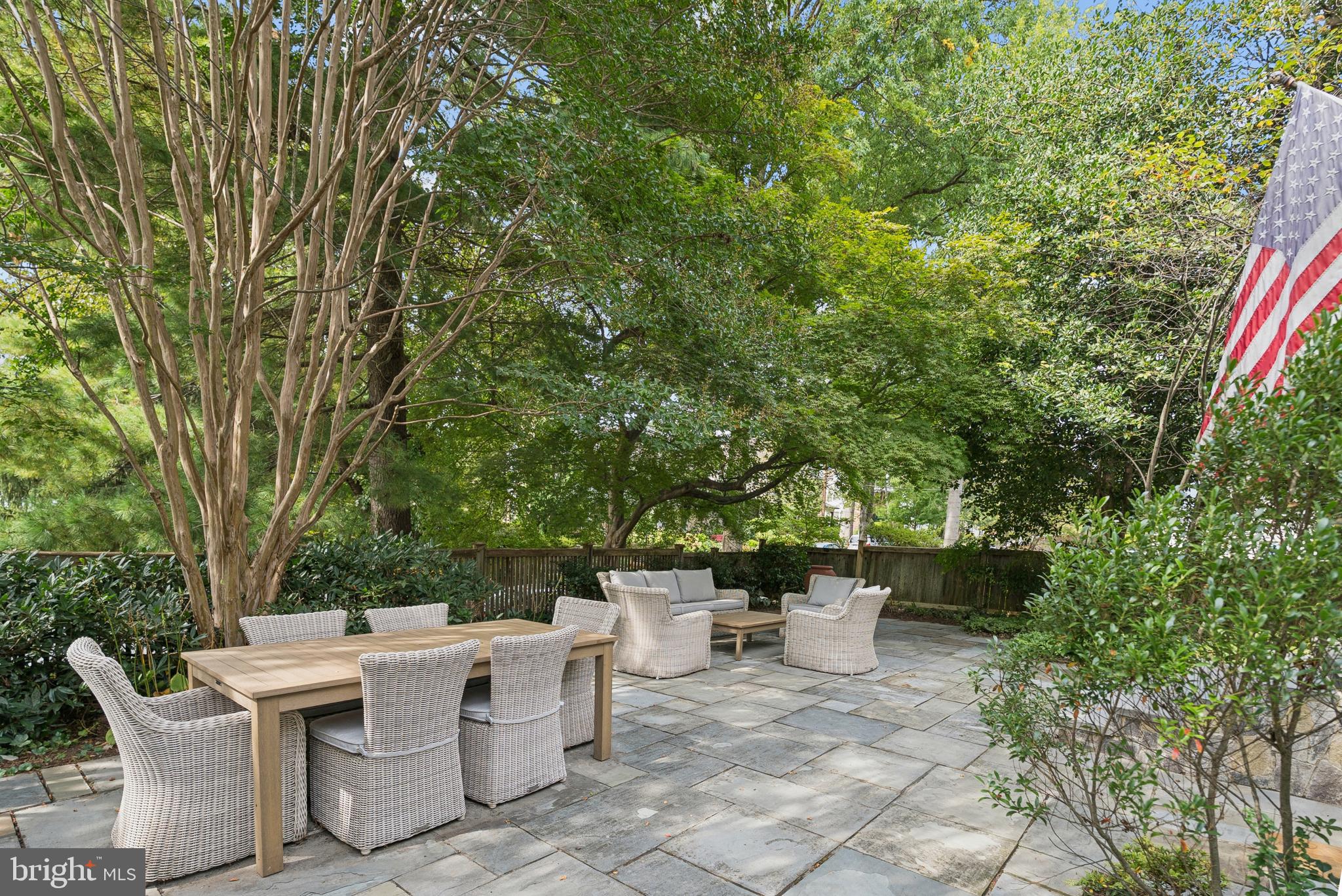 CHEVY CHASE - Residential