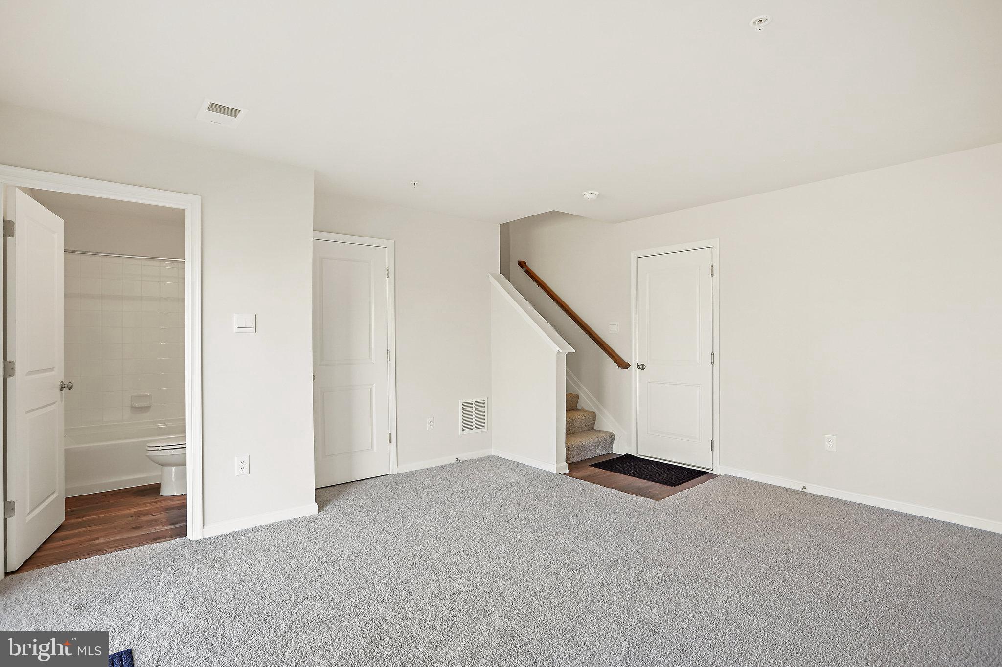 TUSCARORA CREEK - Residential Lease