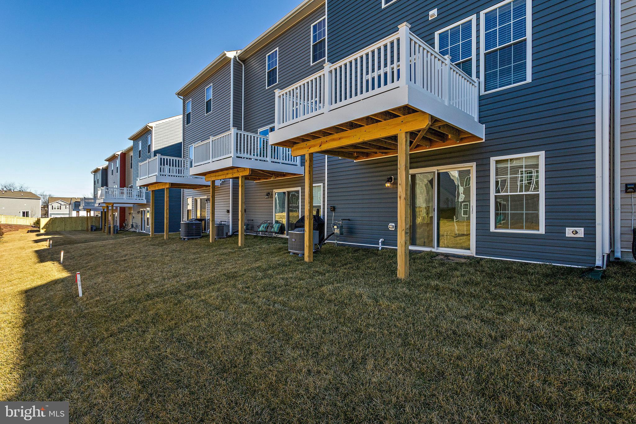 TUSCARORA CREEK - Residential Lease