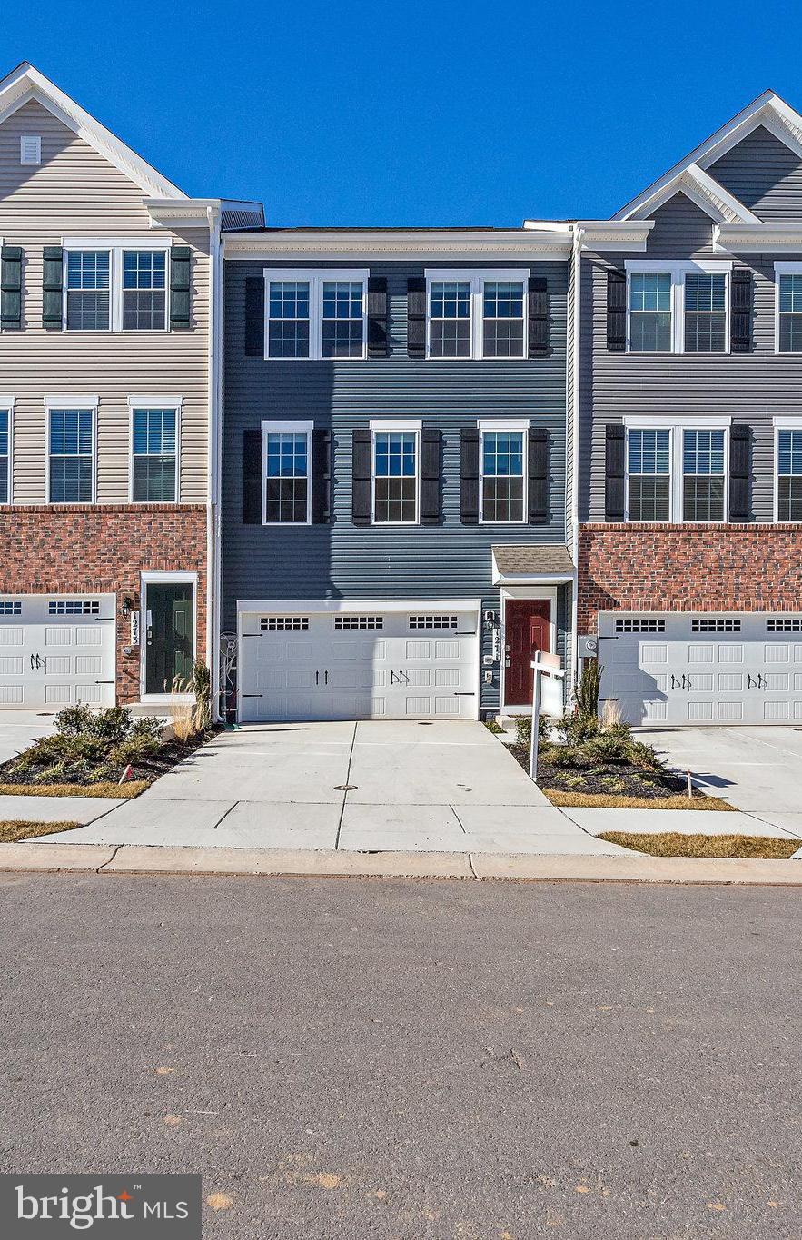 TUSCARORA CREEK - Residential Lease