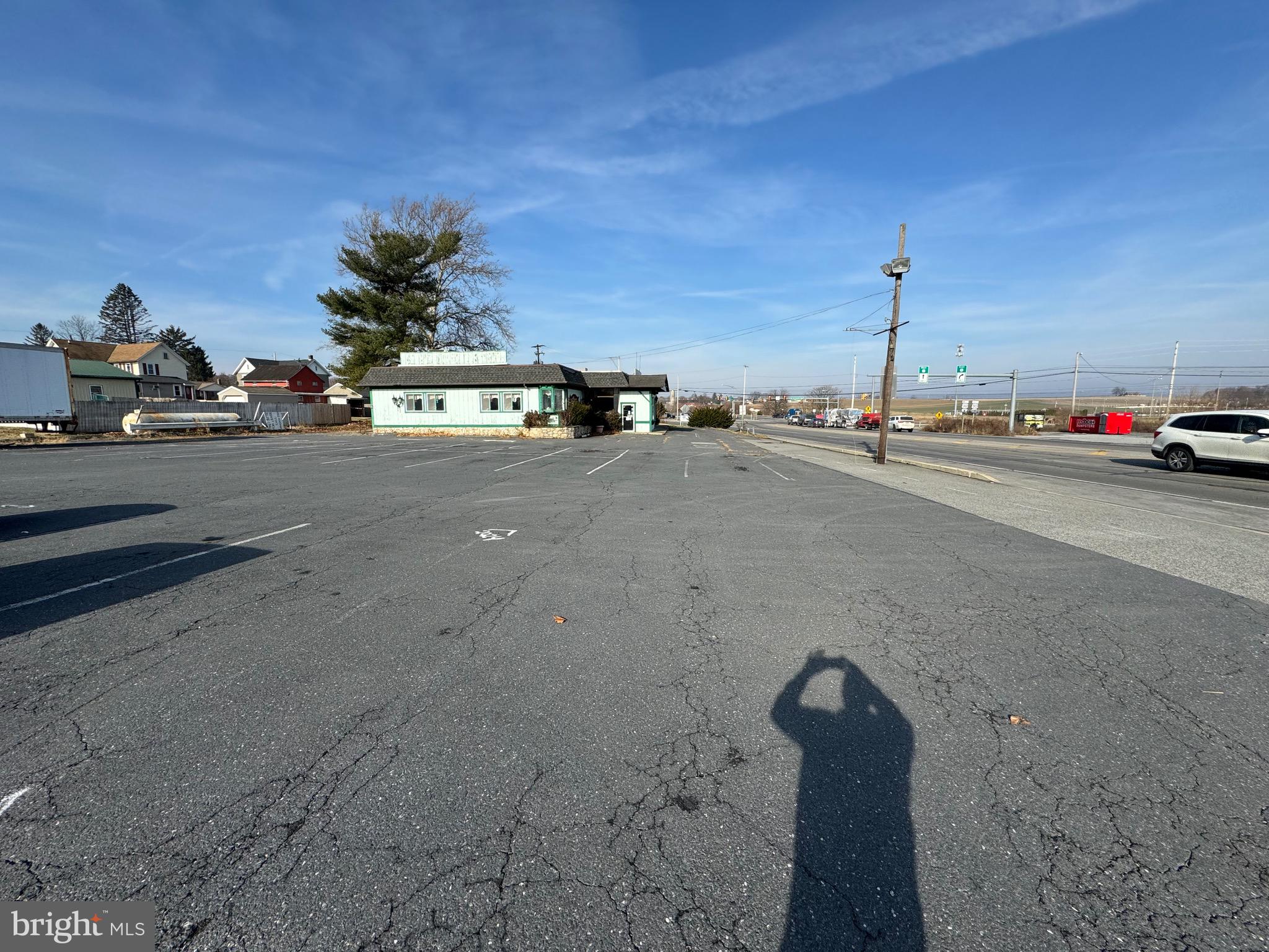 780 ROUTE 41