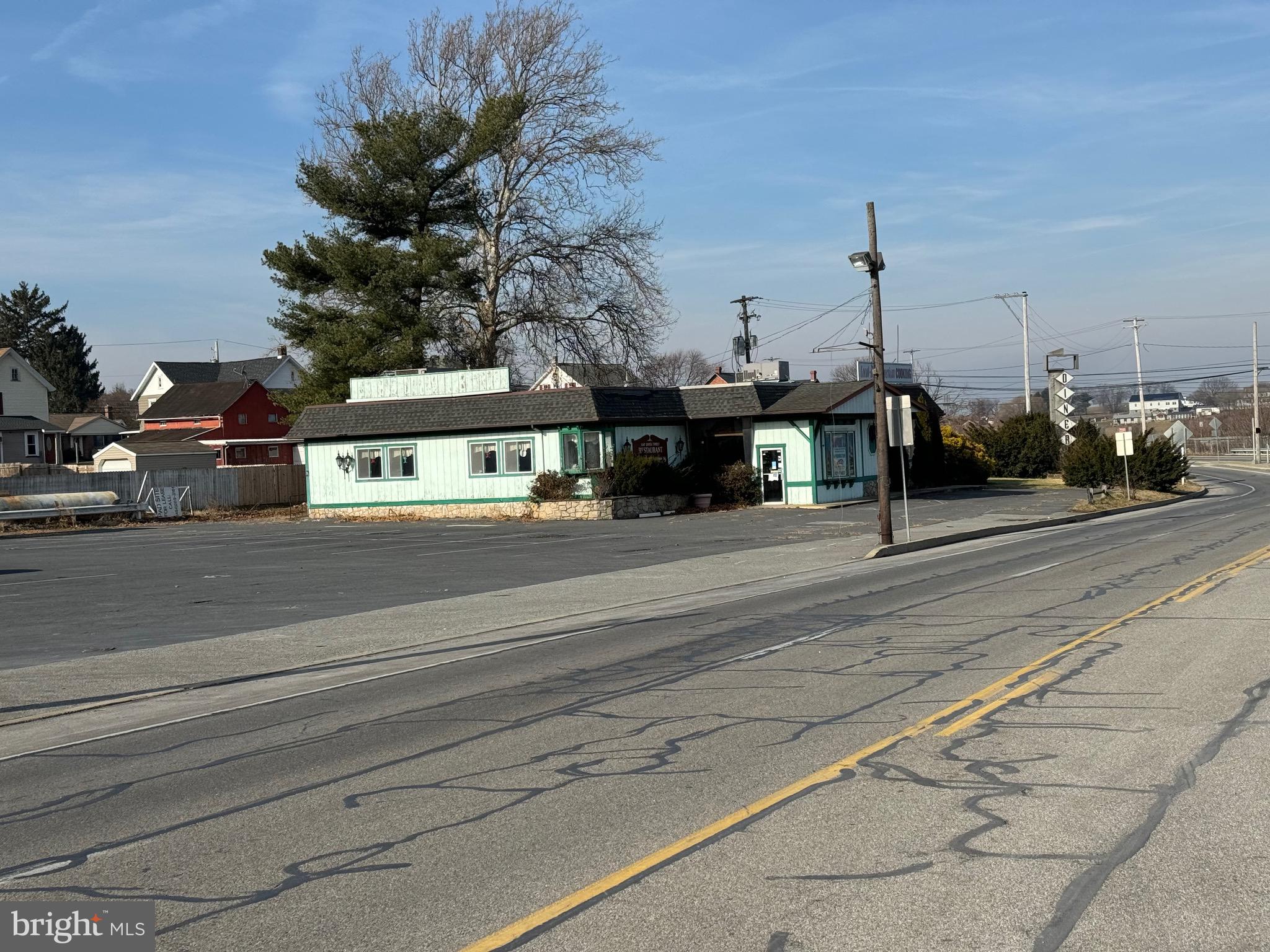 780 ROUTE 41