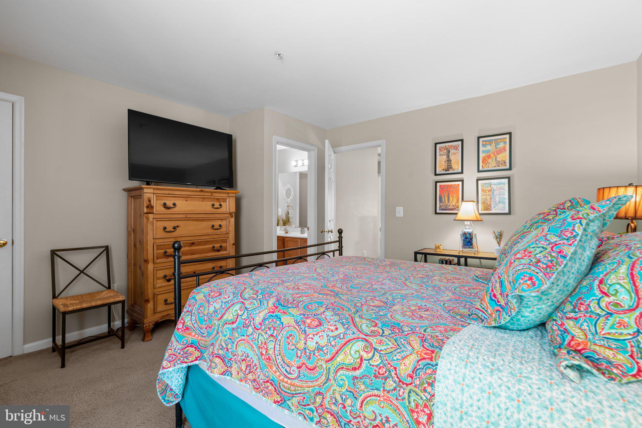 SEVEN OAKS - Residential