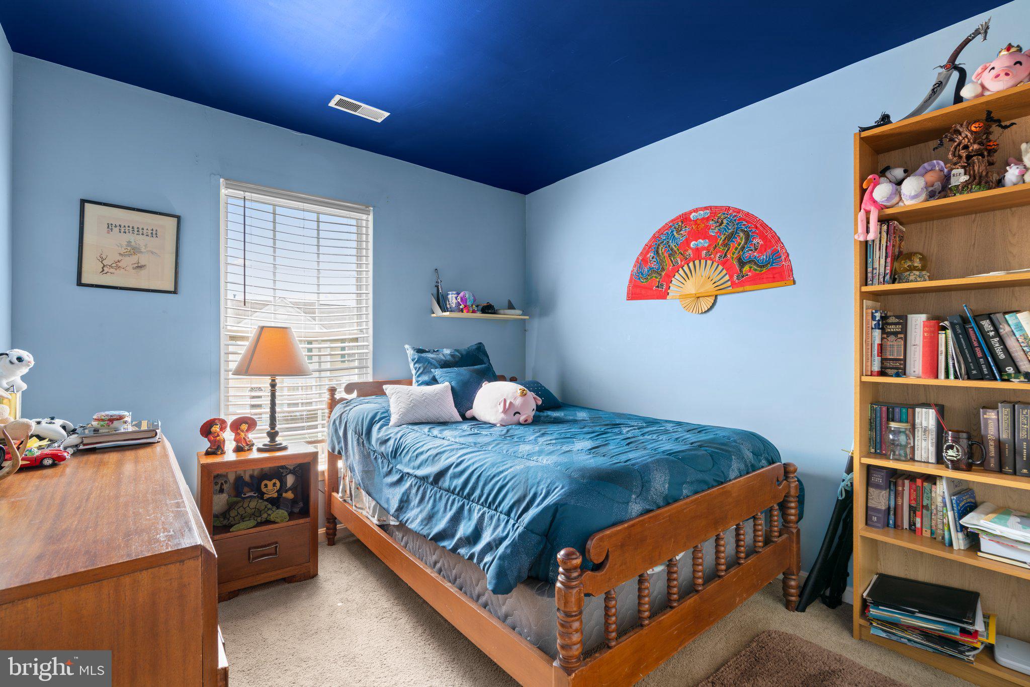 SEVEN OAKS - Residential