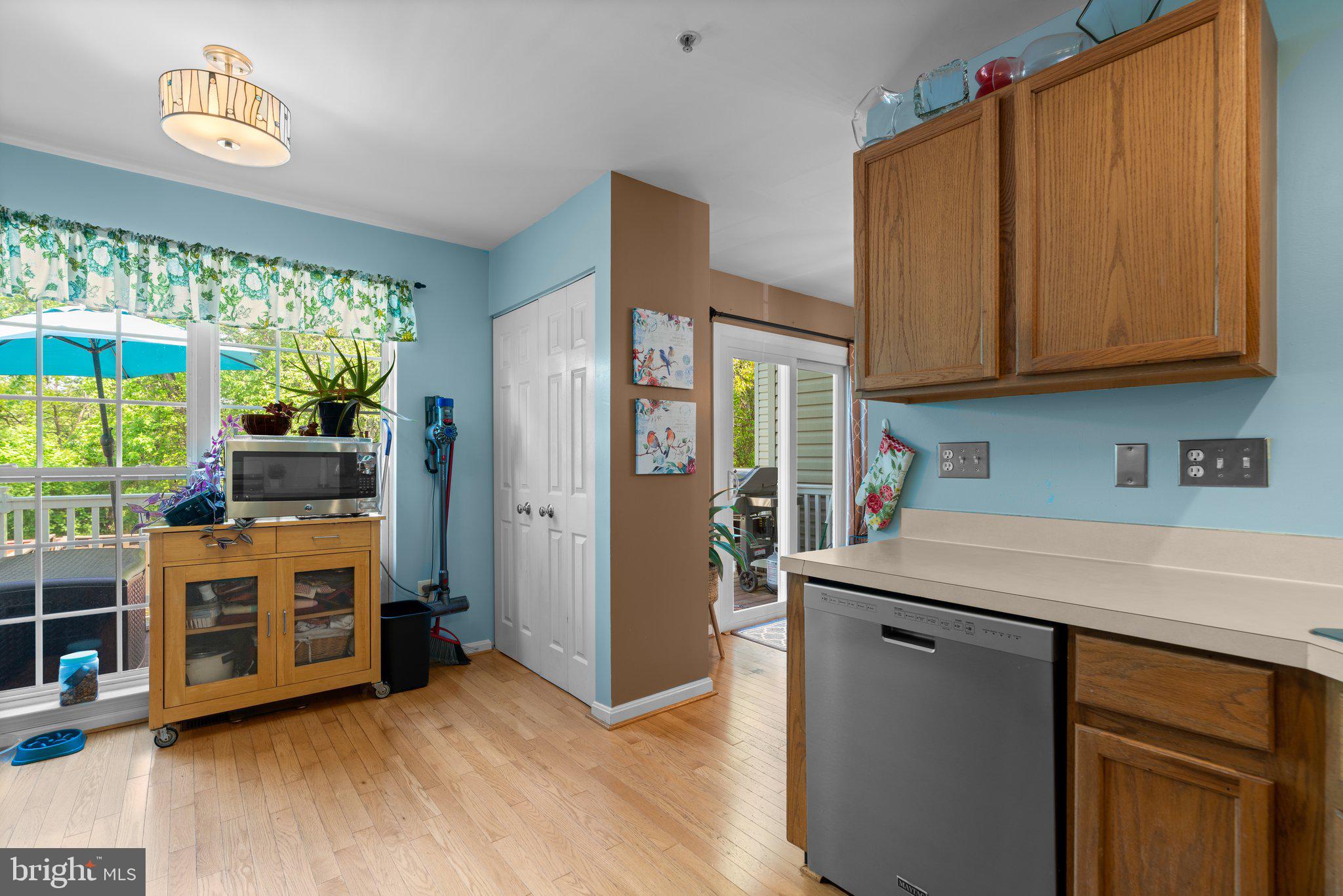 SEVEN OAKS - Residential