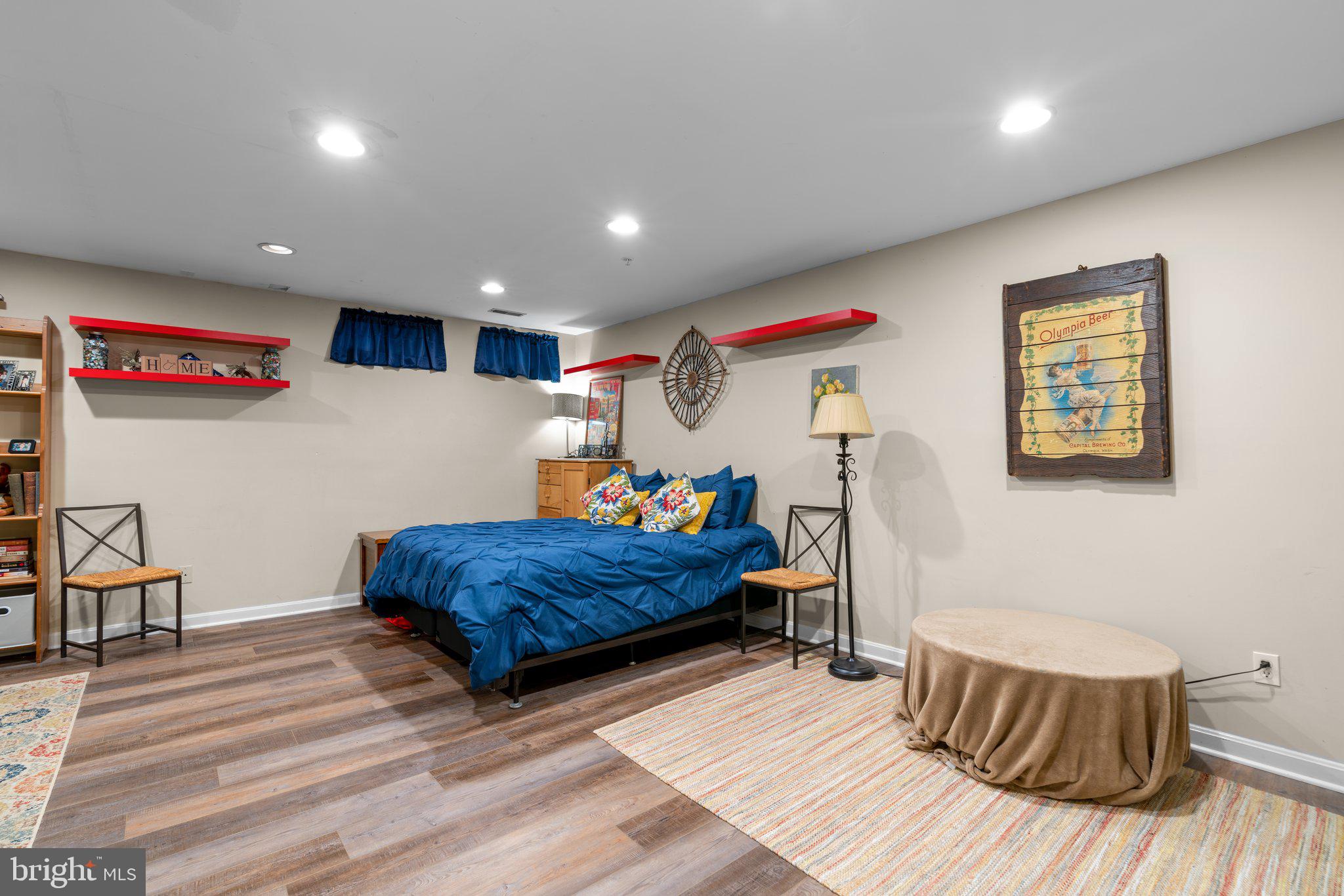 SEVEN OAKS - Residential