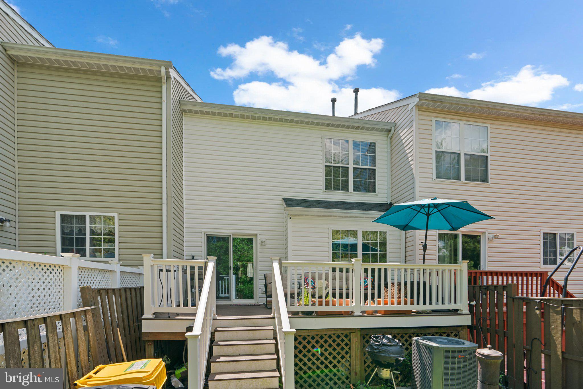 SEVEN OAKS - Residential