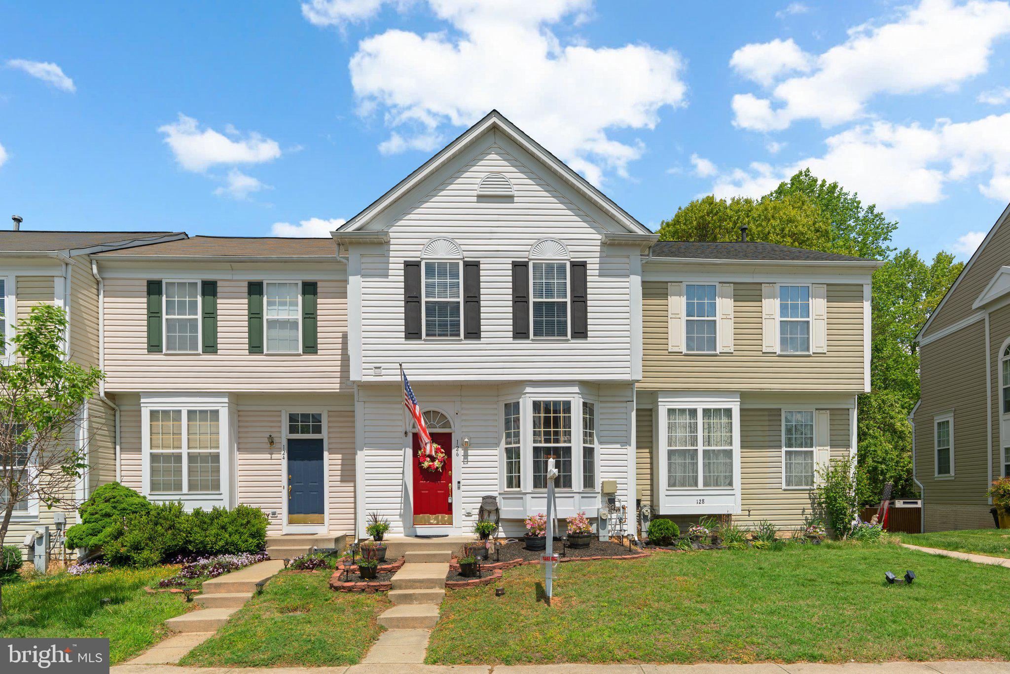 SEVEN OAKS - Residential