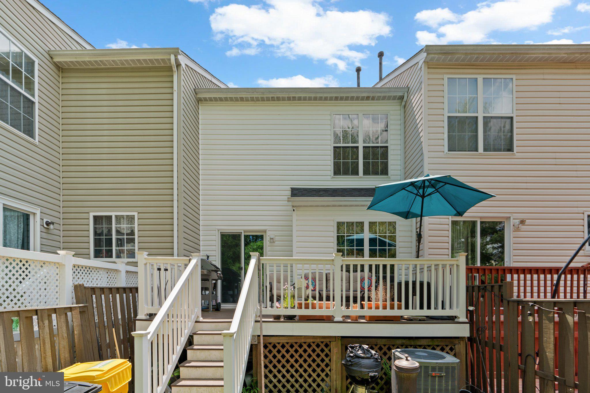 SEVEN OAKS - Residential