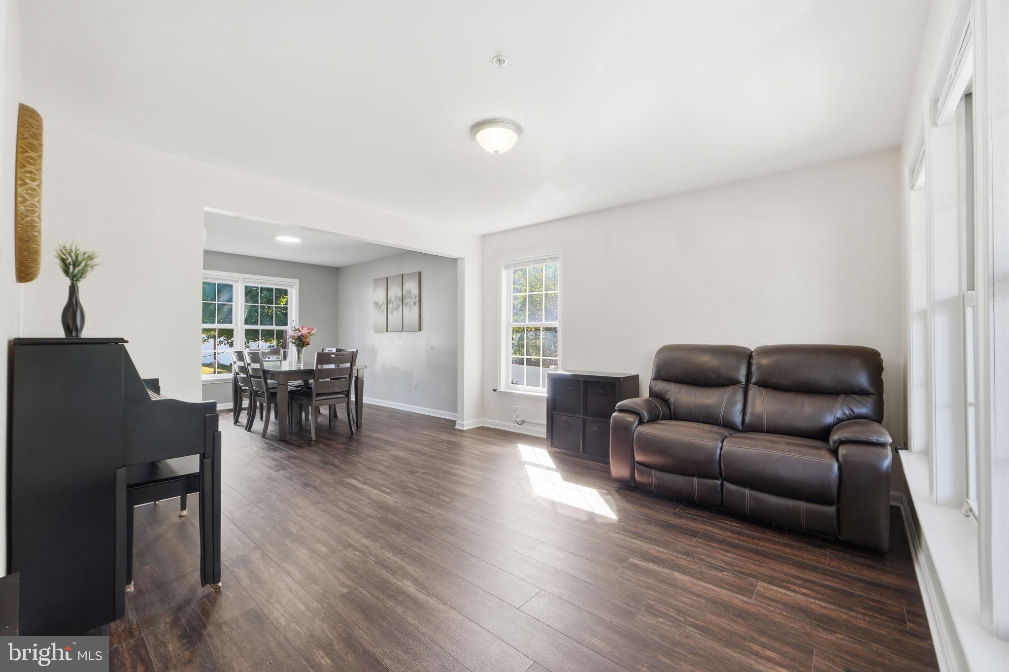 7311 WEBSTER LANE