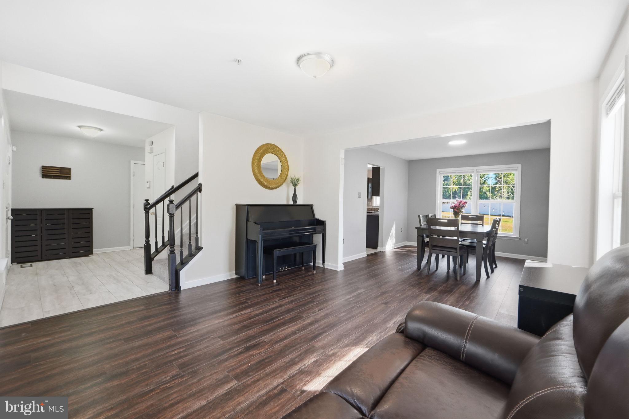 7311 WEBSTER LANE