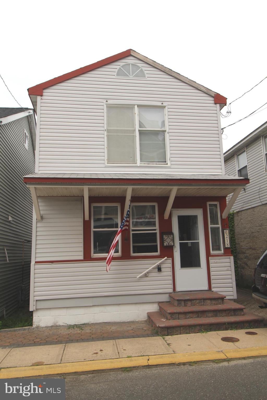 218 BAY TERRACE
