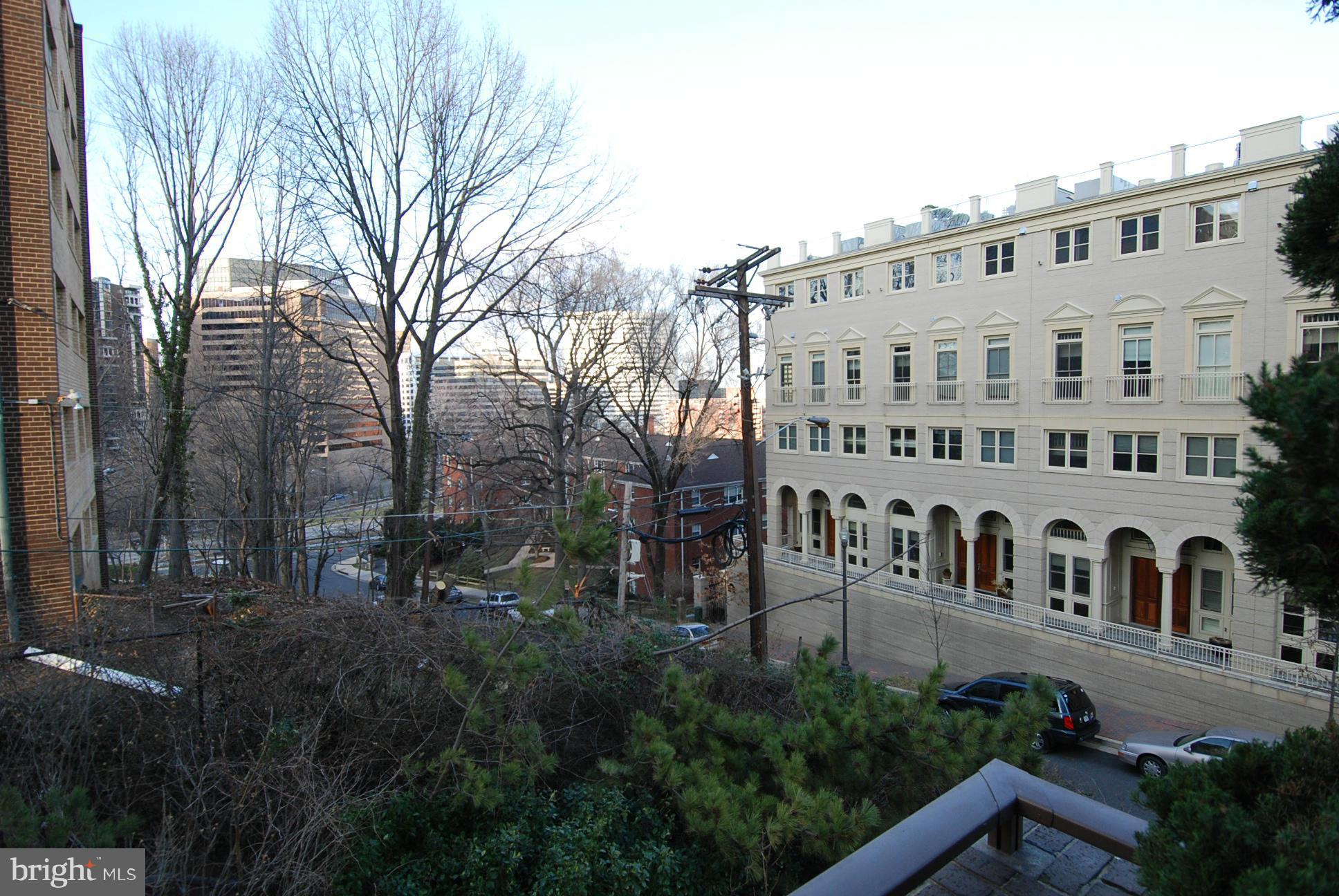 THE WESLIE - Residential Lease