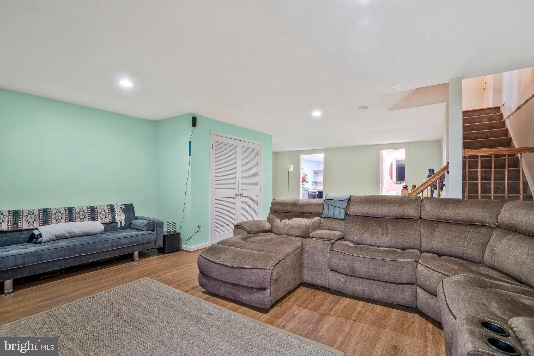 MIDDLEFORD - Residential