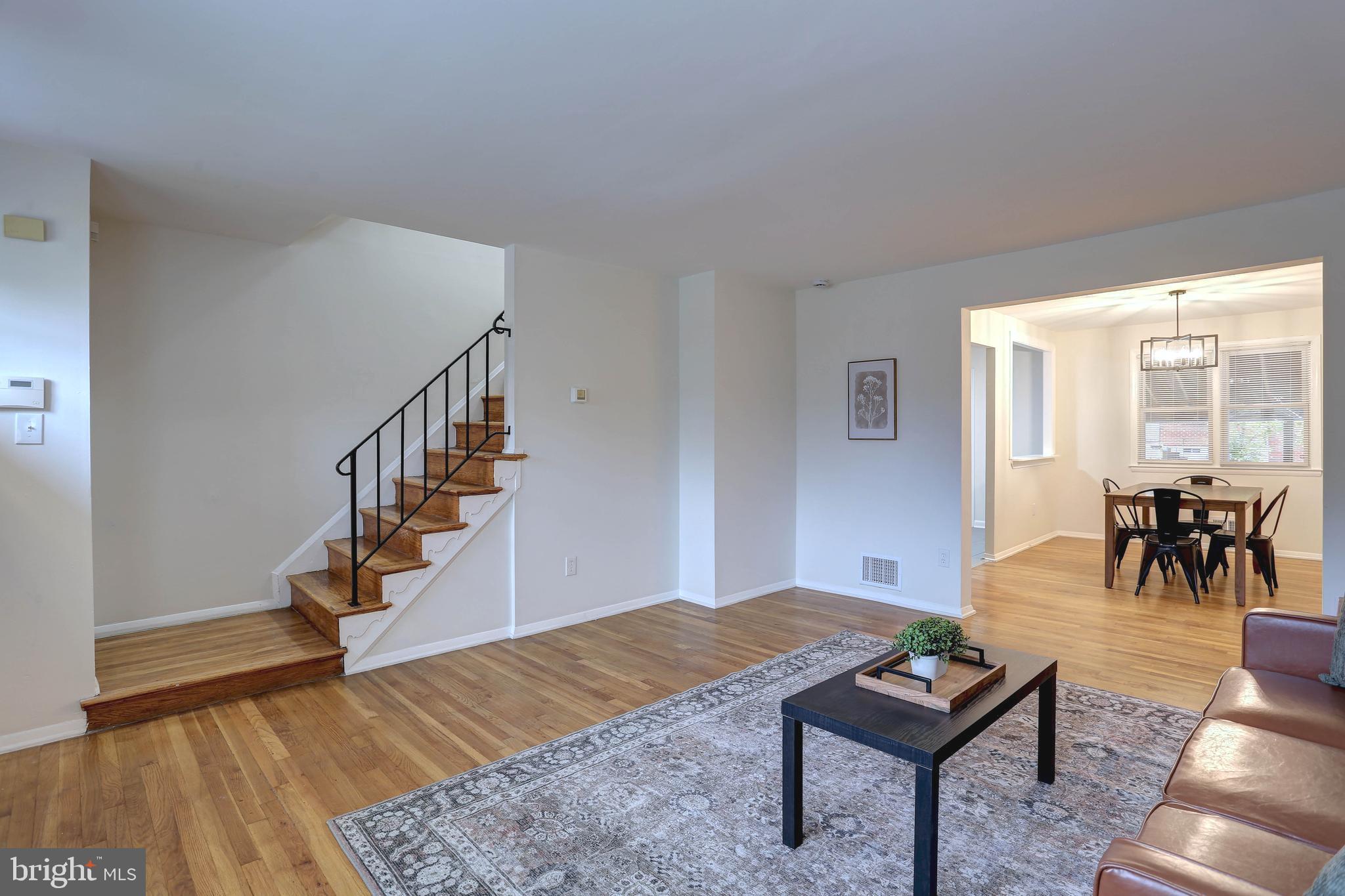 HOLLAND HILL - Residential