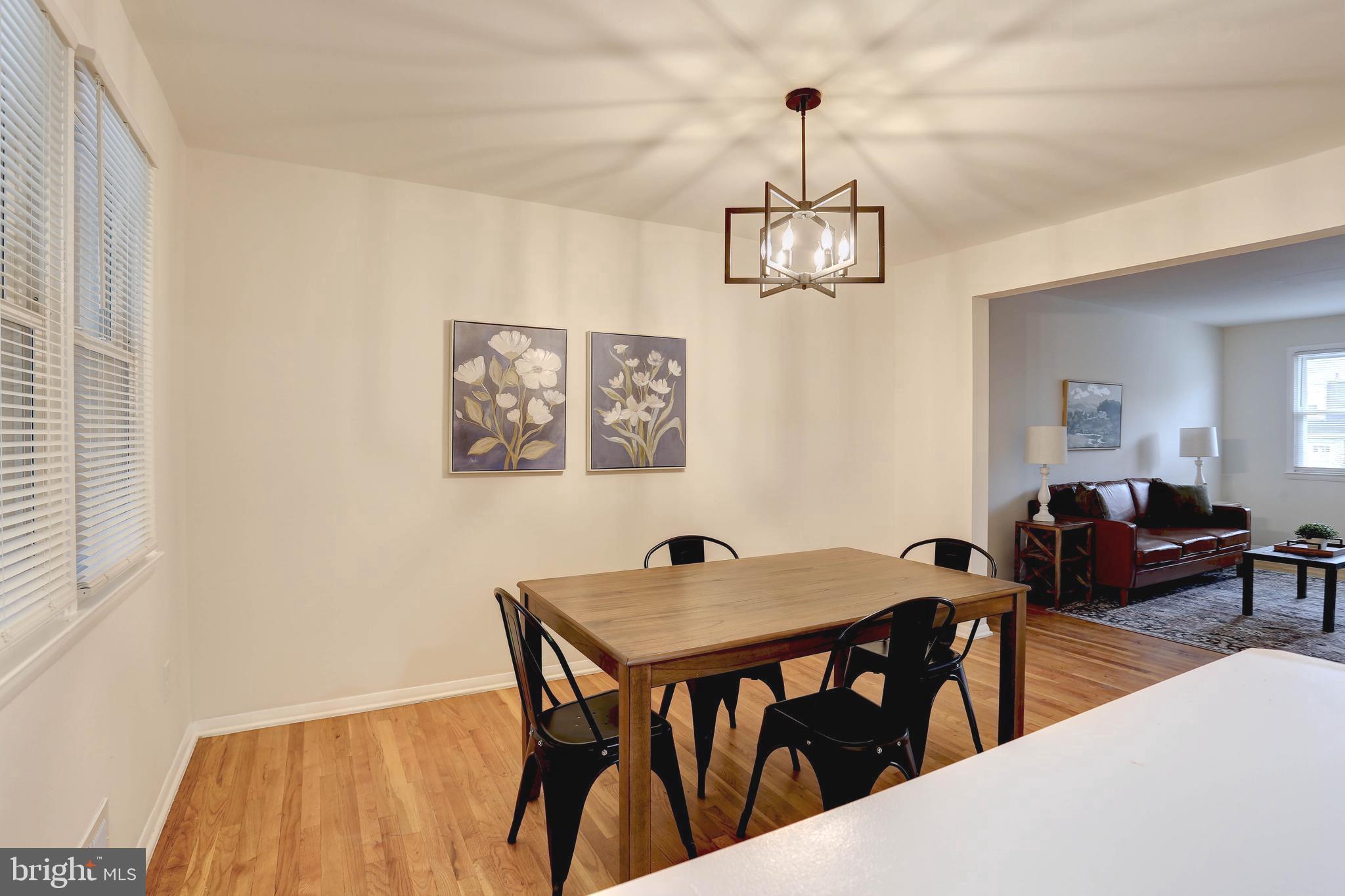 HOLLAND HILL - Residential