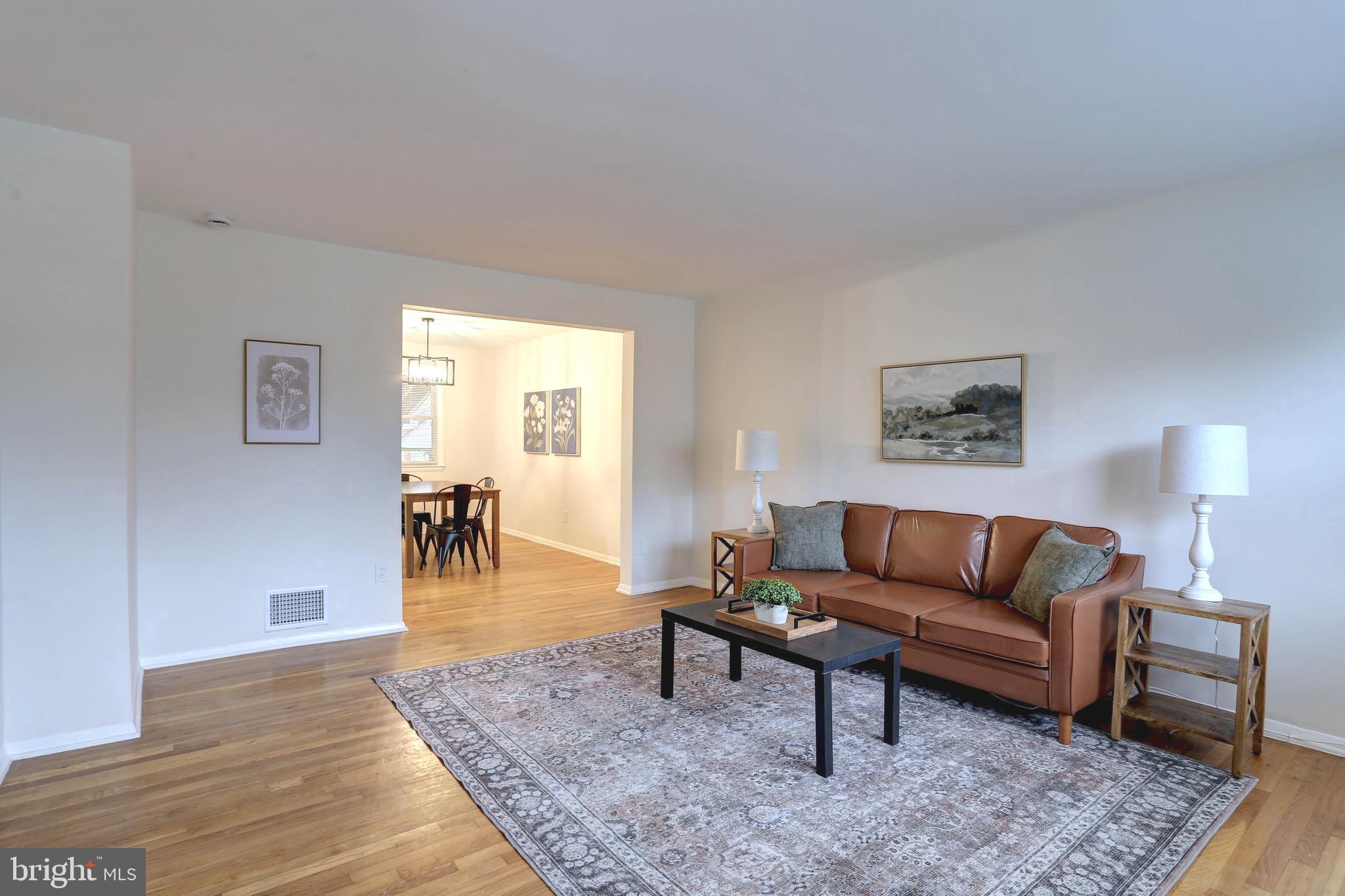 HOLLAND HILL - Residential