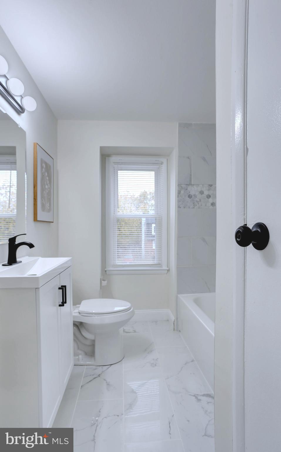 HOLLAND HILL - Residential