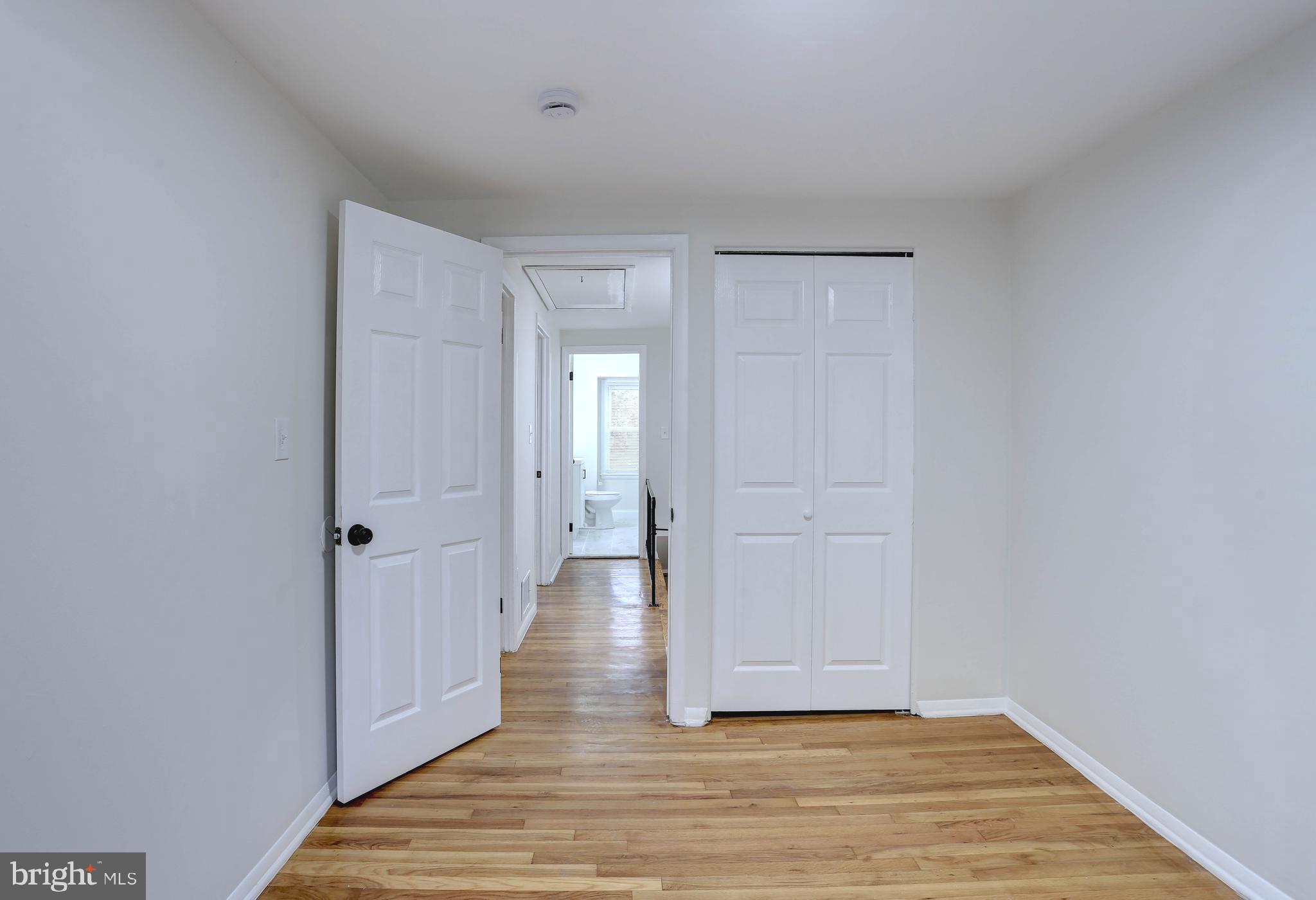 HOLLAND HILL - Residential