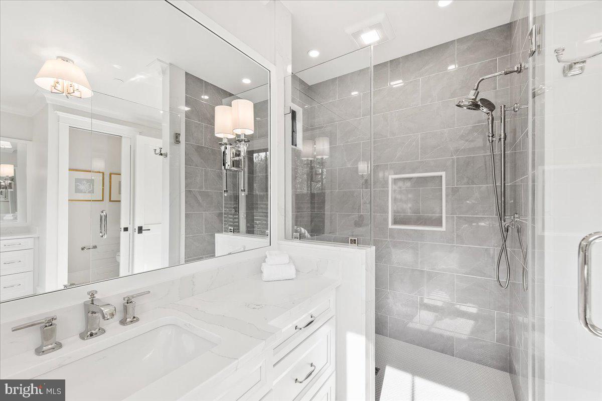 LEE HAVEN - Residential