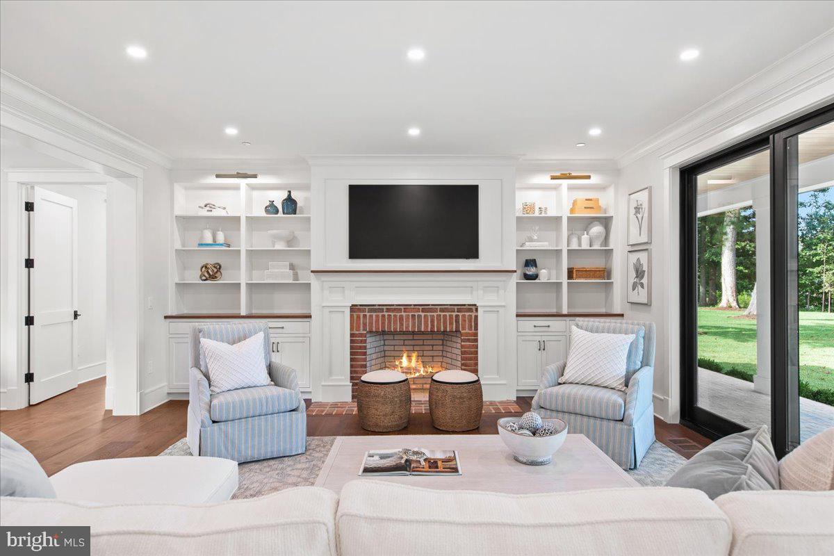 LEE HAVEN - Residential