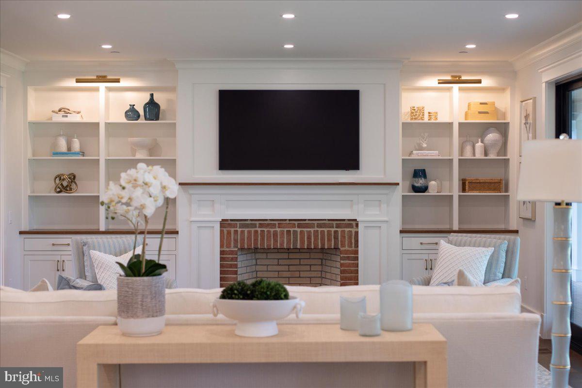 LEE HAVEN - Residential