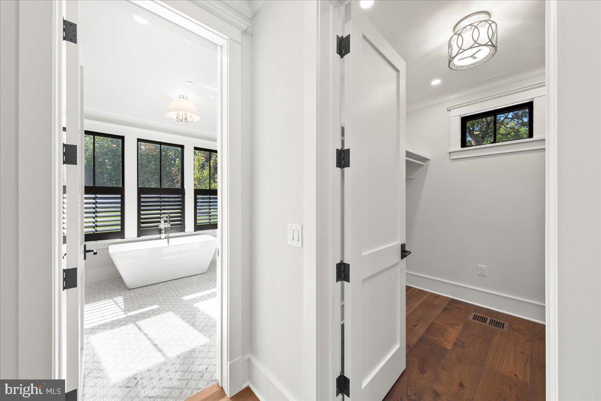 LEE HAVEN - Residential