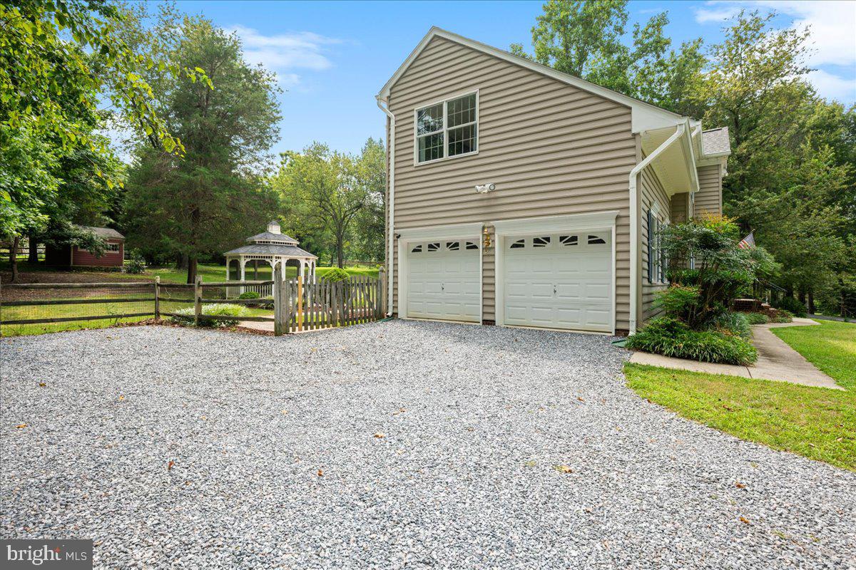 LOVING FARM - Residential