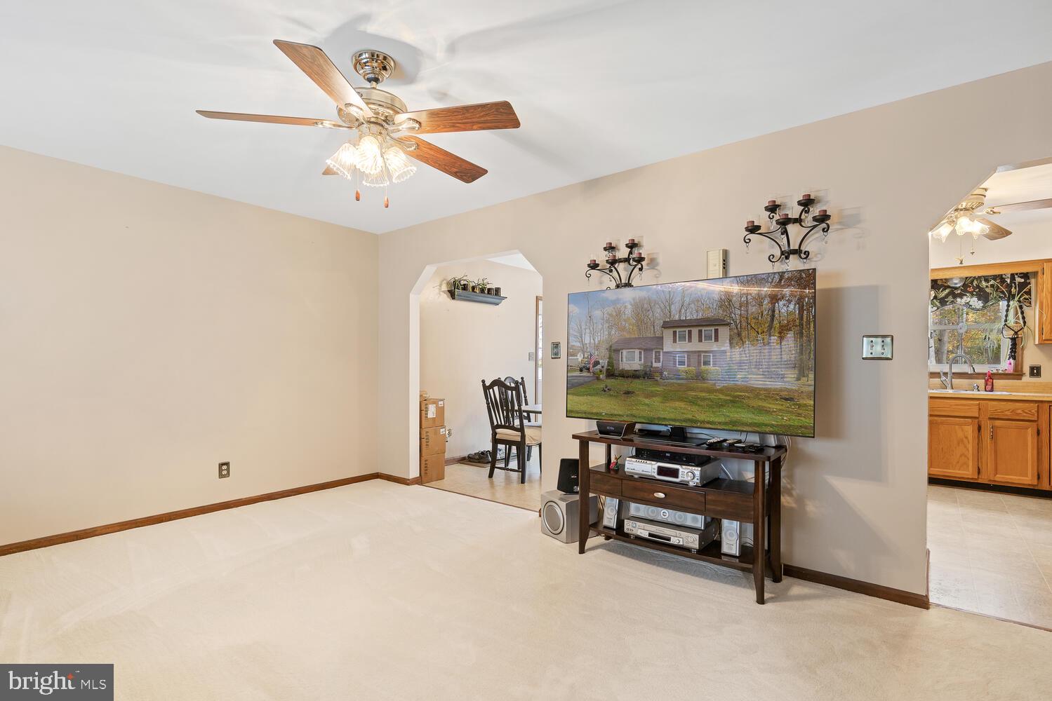 SHADOW WOODS - Residential