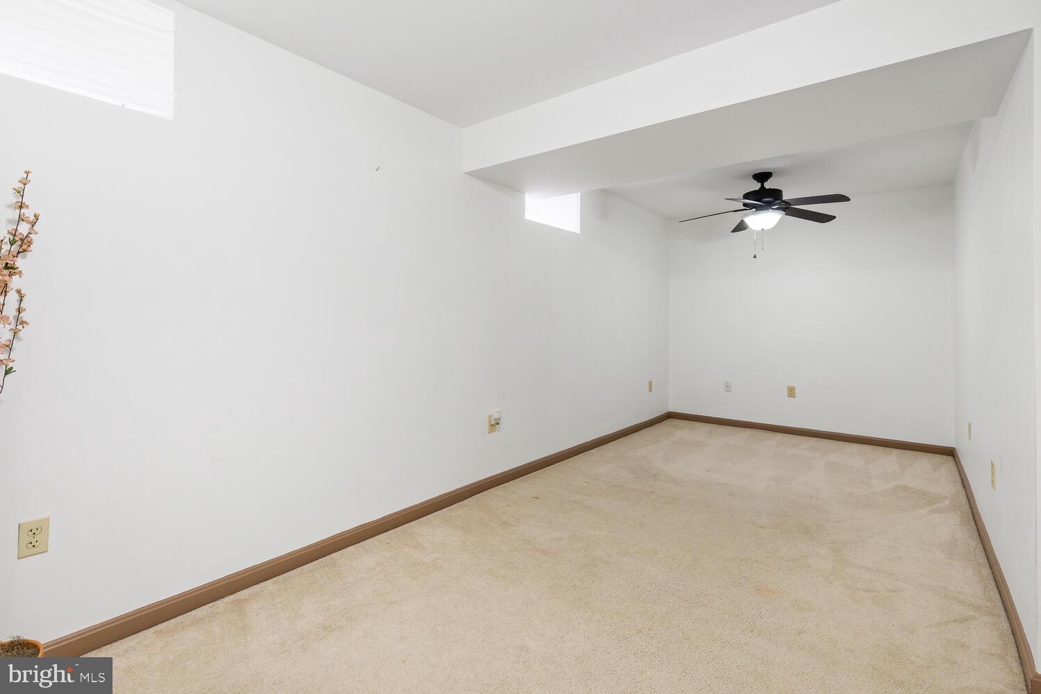 SHADOW WOODS - Residential