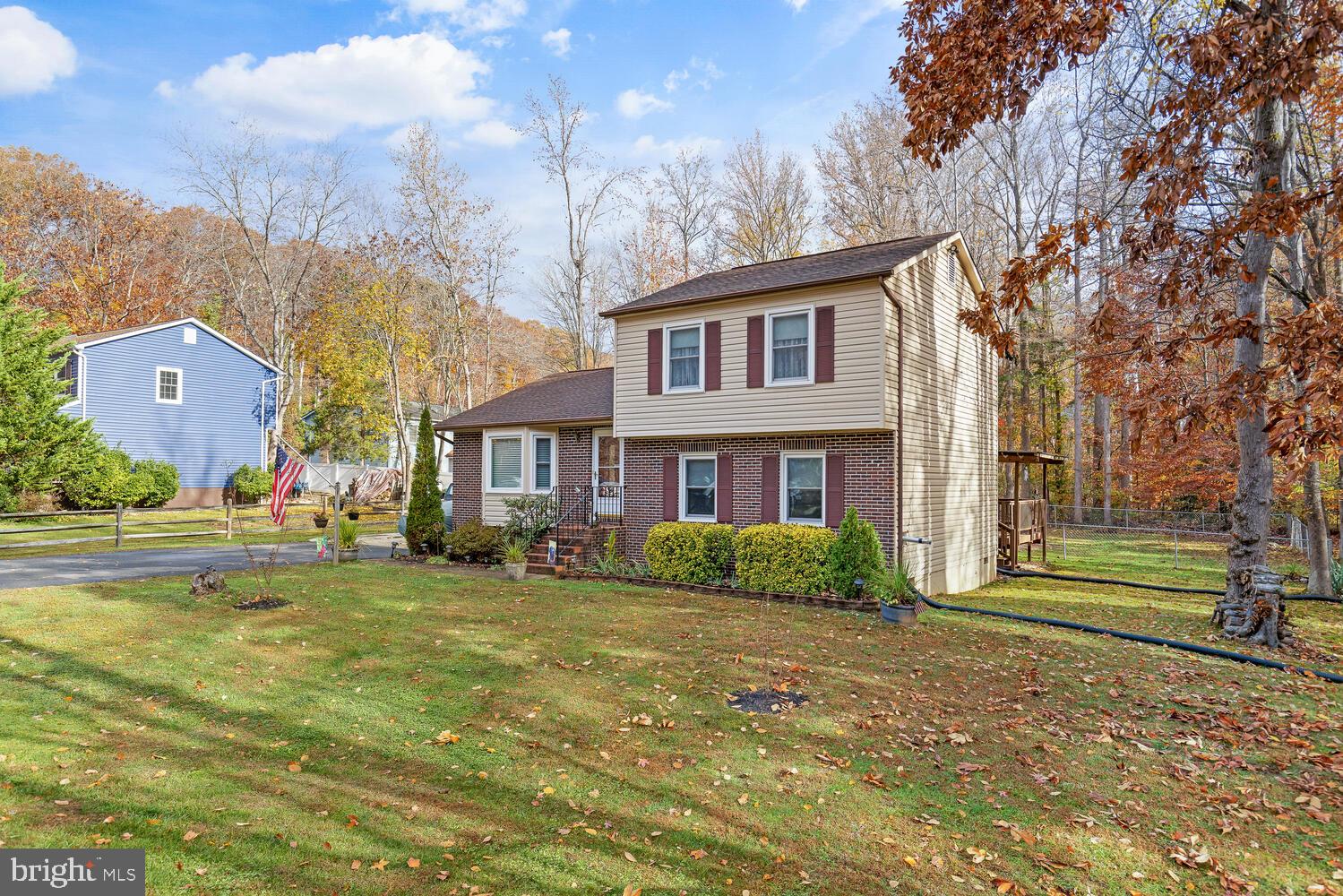 SHADOW WOODS - Residential