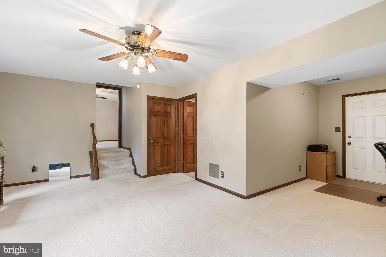 SHADOW WOODS - Residential