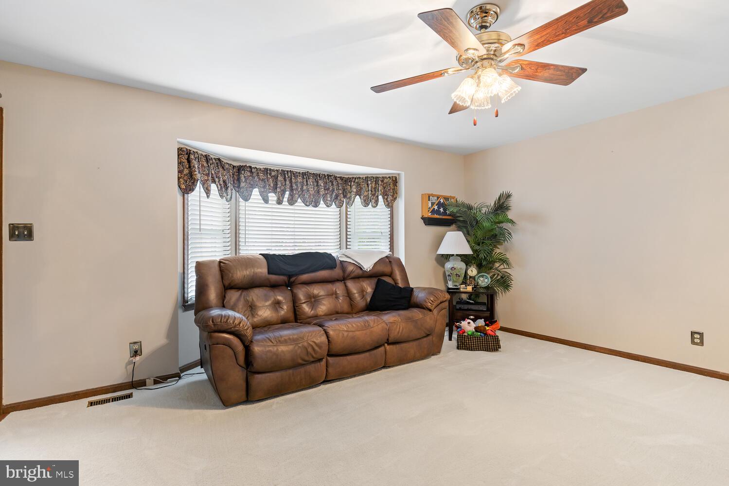 SHADOW WOODS - Residential