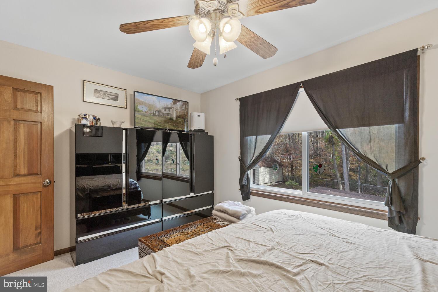 SHADOW WOODS - Residential