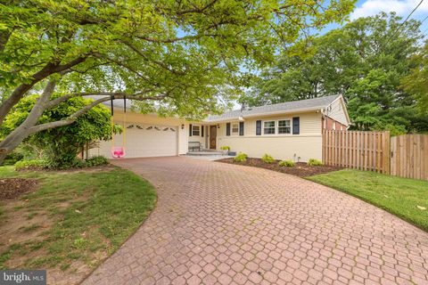 4301 IVANHOE PLACE ALEXANDRIA VA 22304