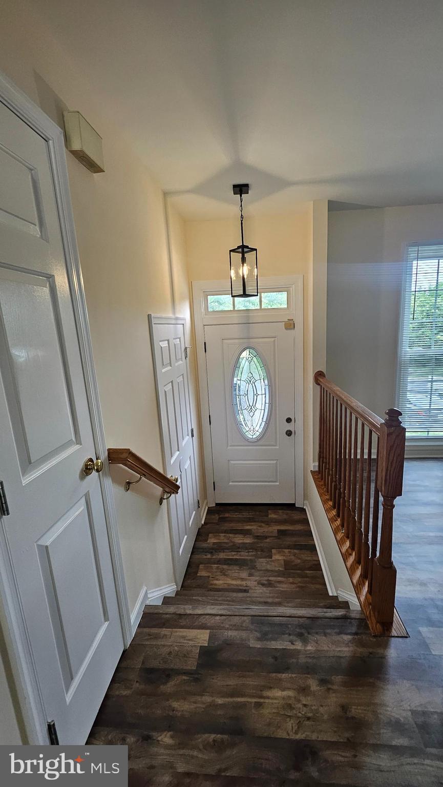 MIDDLE RIVER - Residential Lease