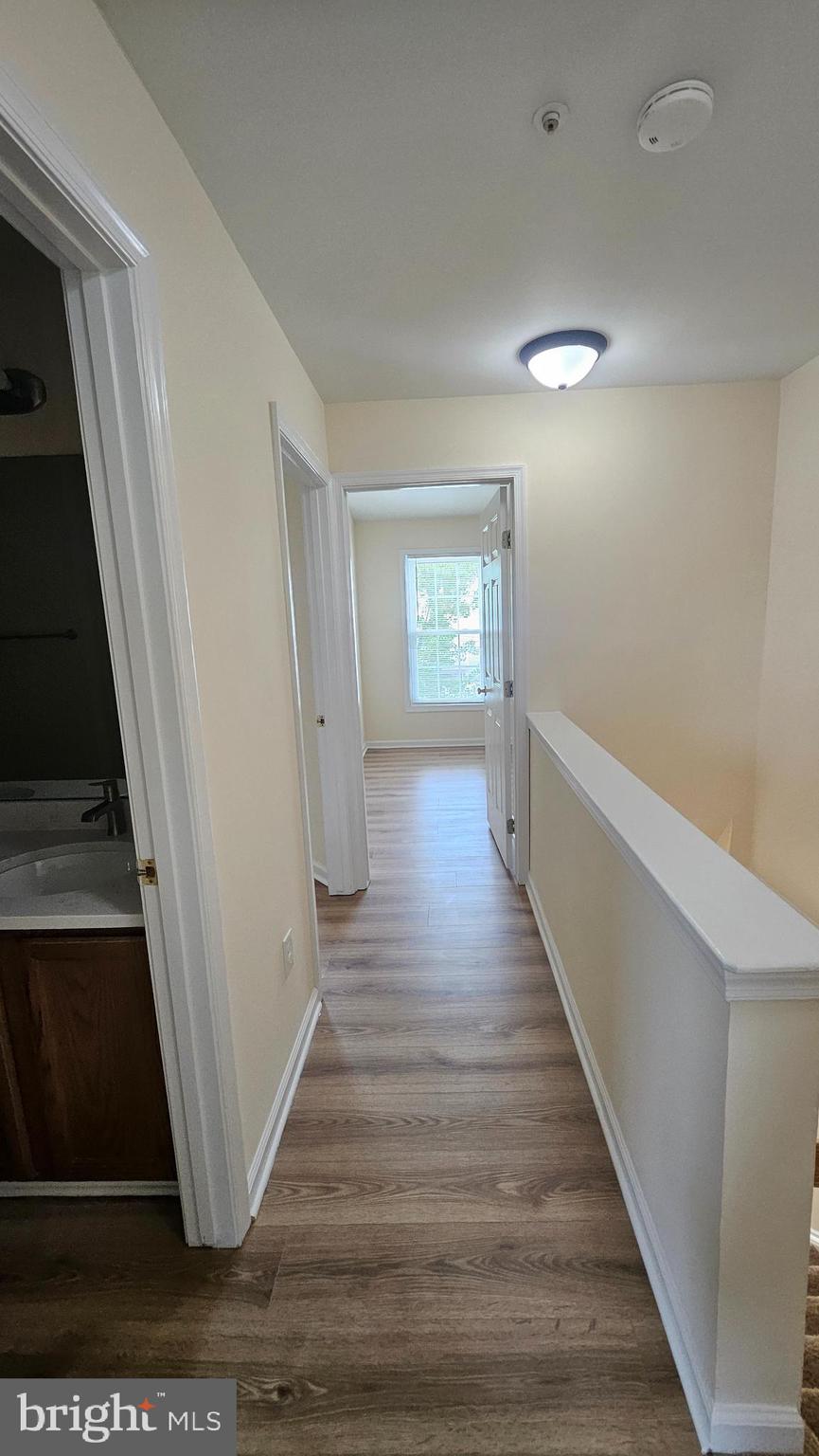 MIDDLE RIVER - Residential Lease