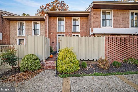 42 BOUTON GREEN COURT BALTIMORE MD 21210