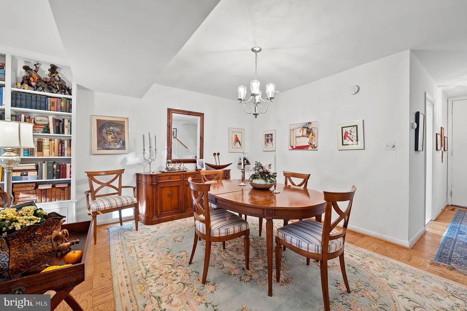 42 BOUTON GREEN COURT