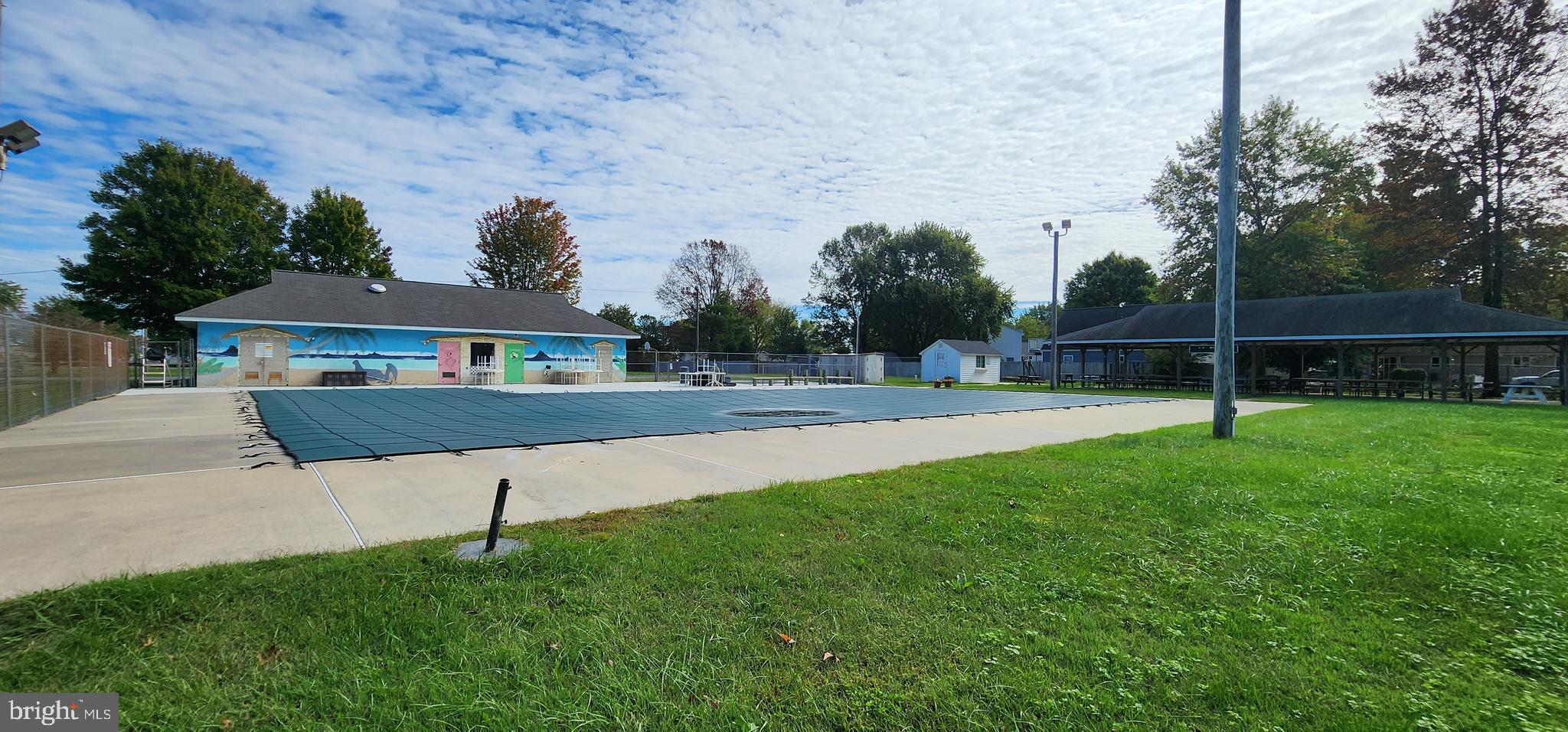 CLOVERFIELDS - Residential