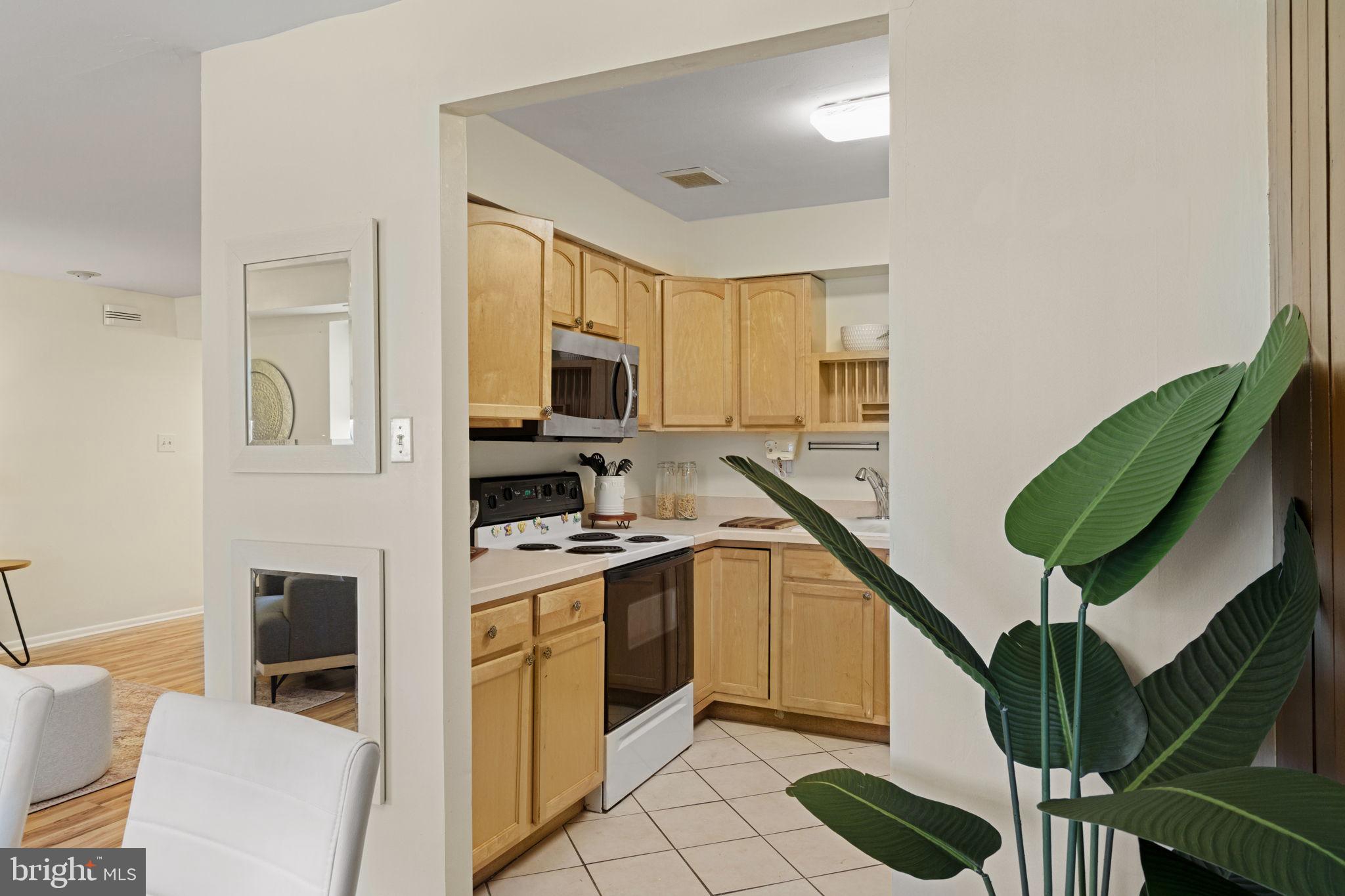 EAST FALLS - Residential