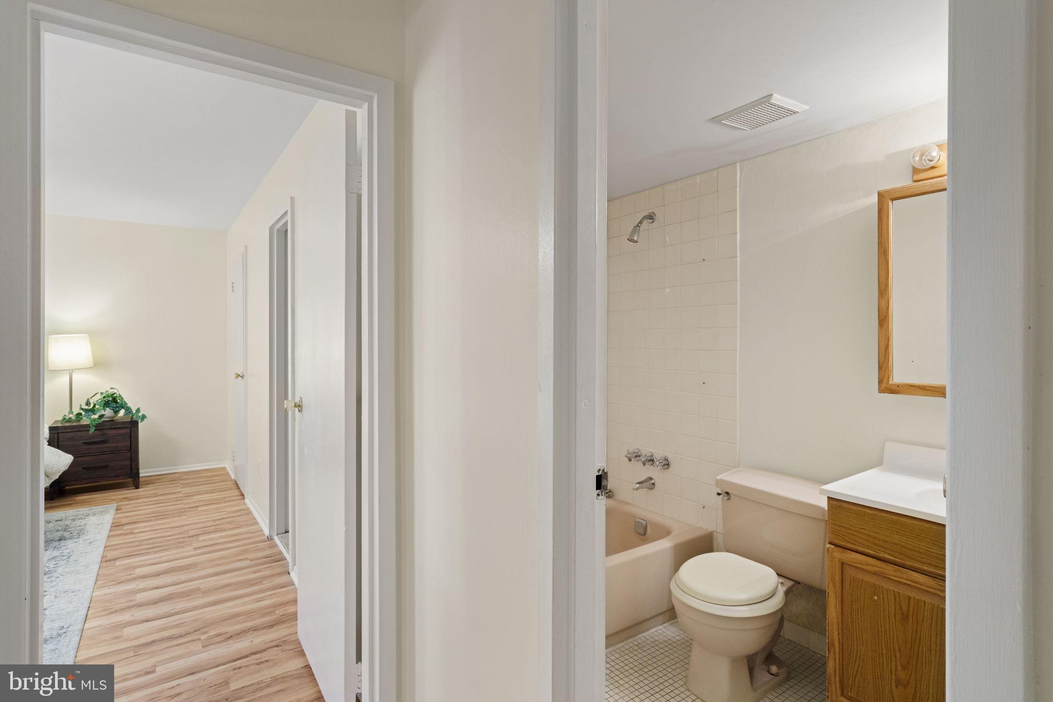 EAST FALLS - Residential