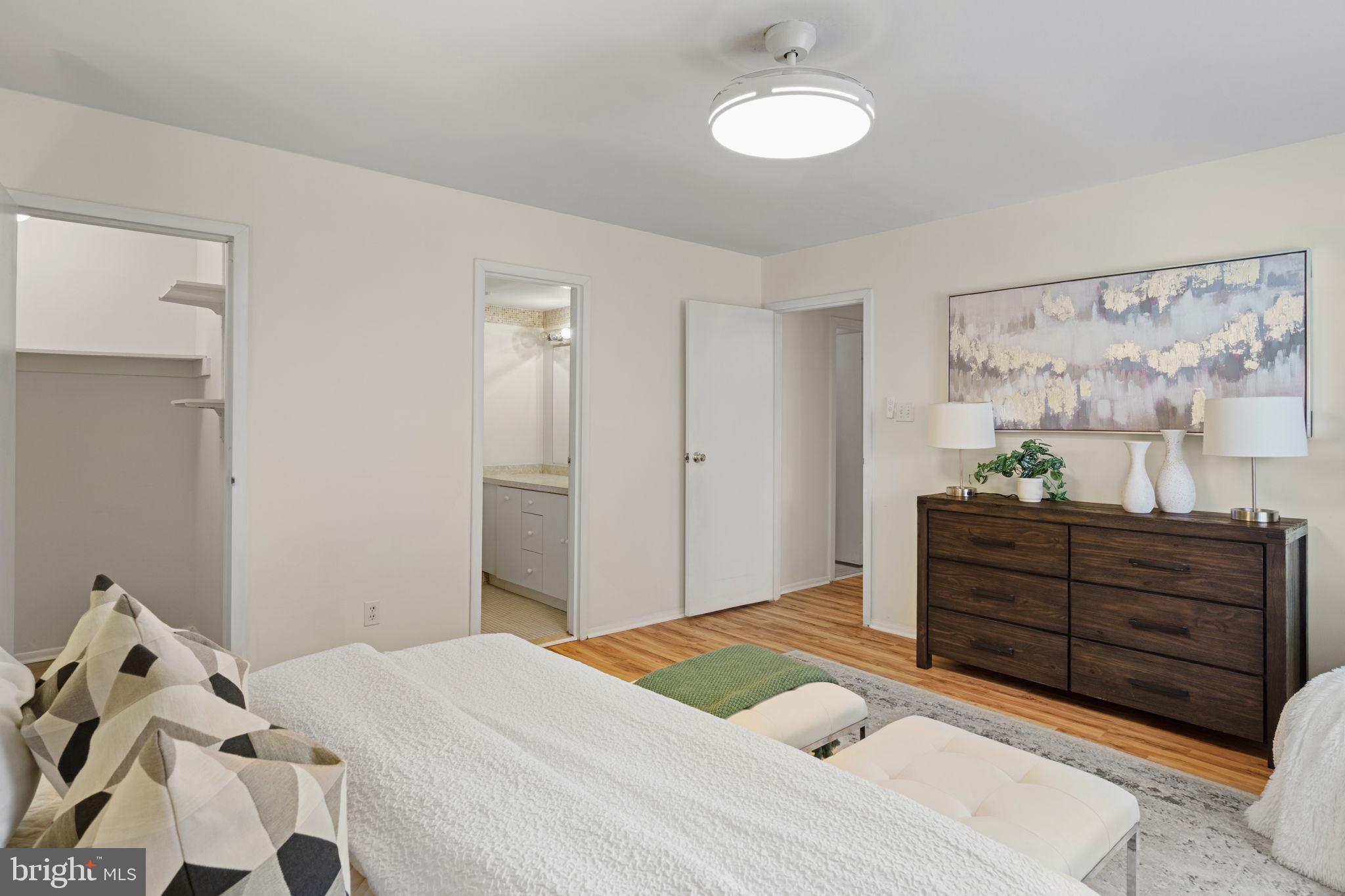 EAST FALLS - Residential