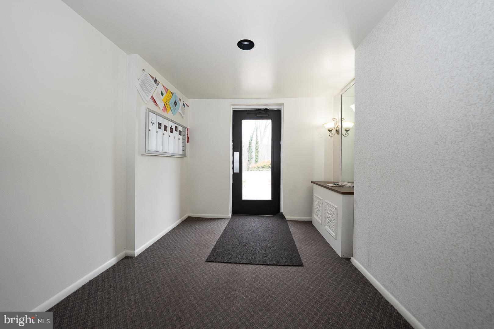 EAST FALLS - Residential