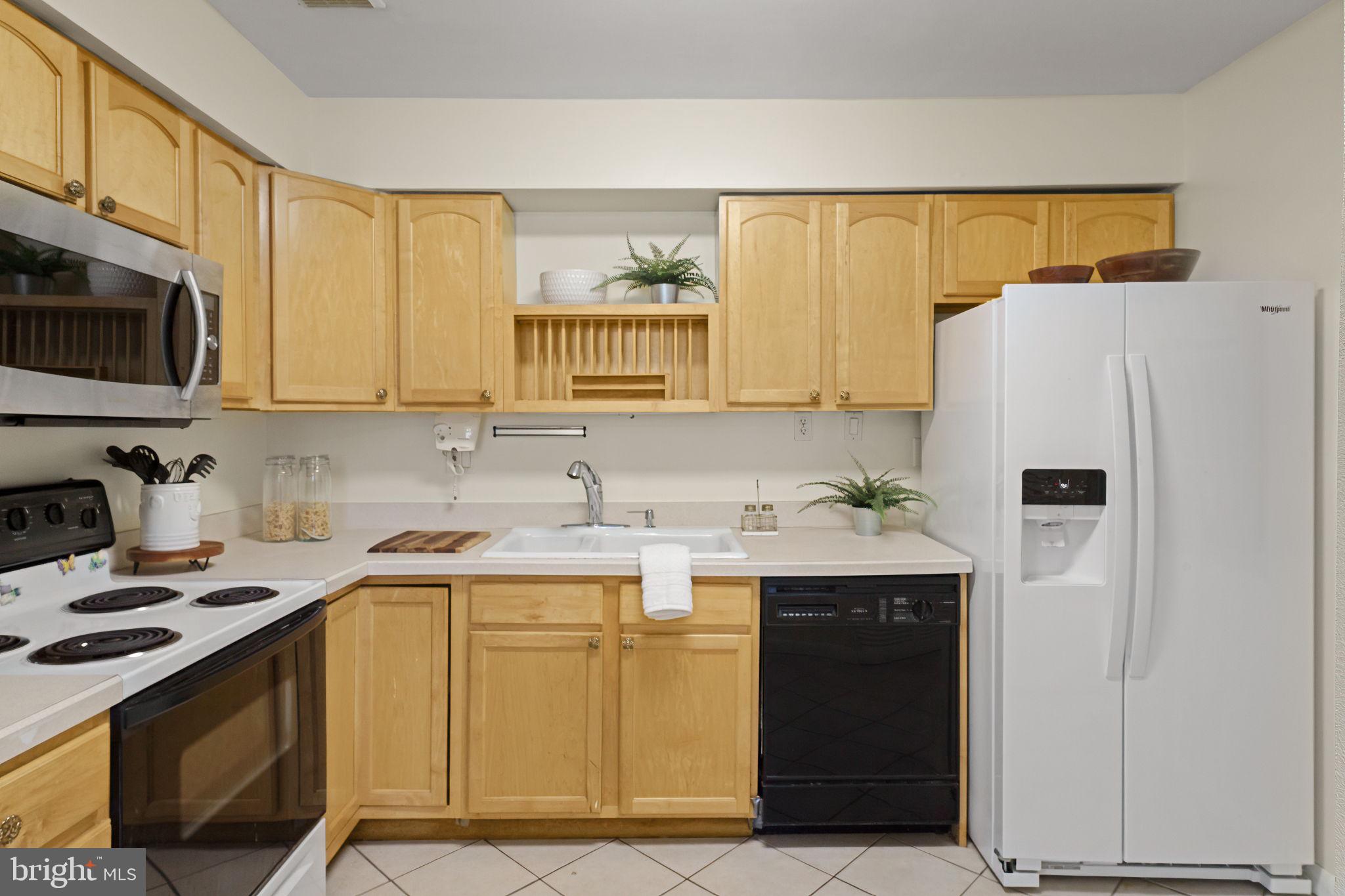 EAST FALLS - Residential