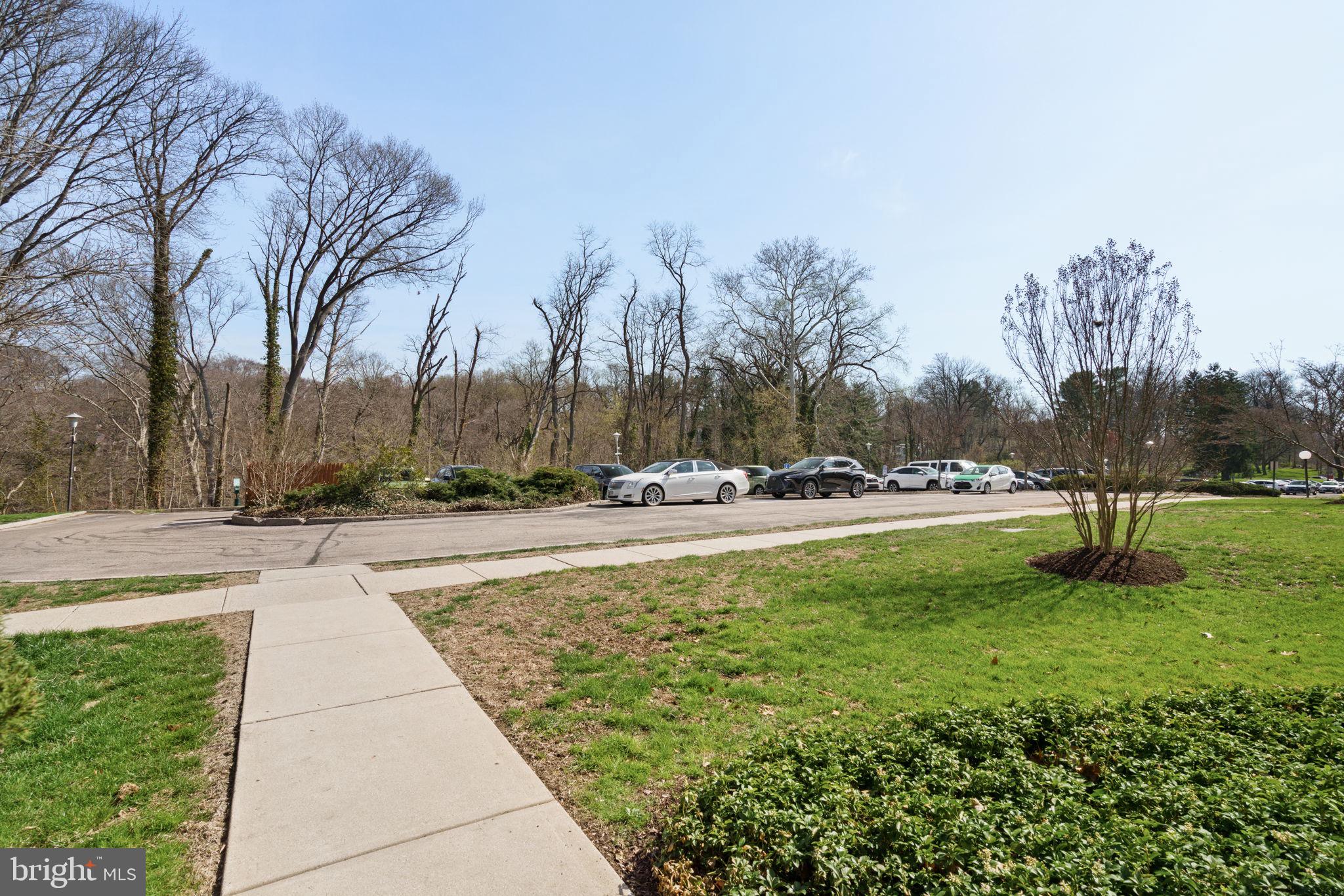 EAST FALLS - Residential