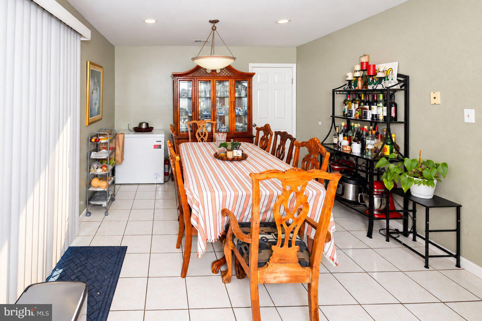 9701 CEDARHOLLOW LANE