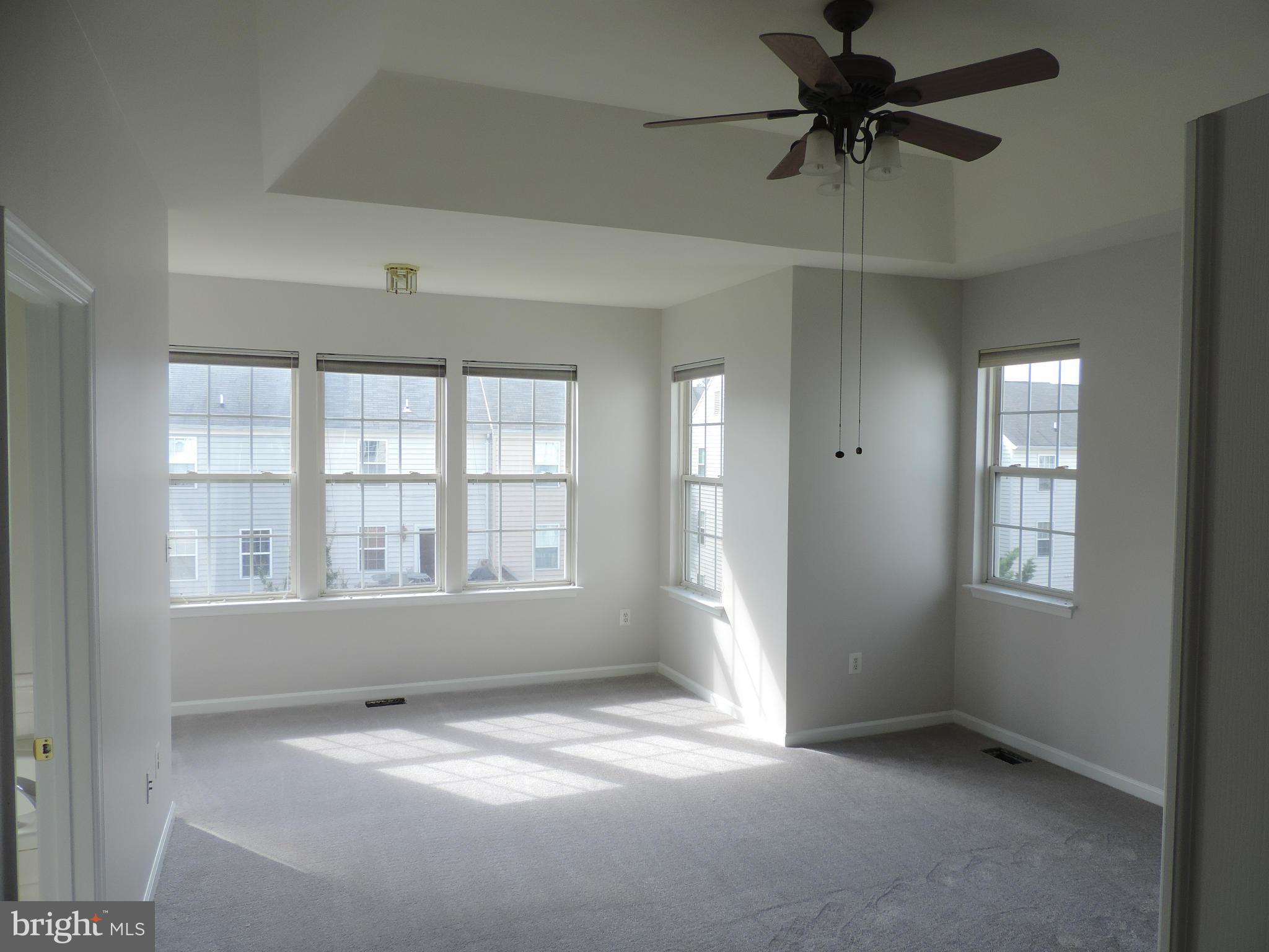 AUTUMN CHASE HUNT - Residential Lease