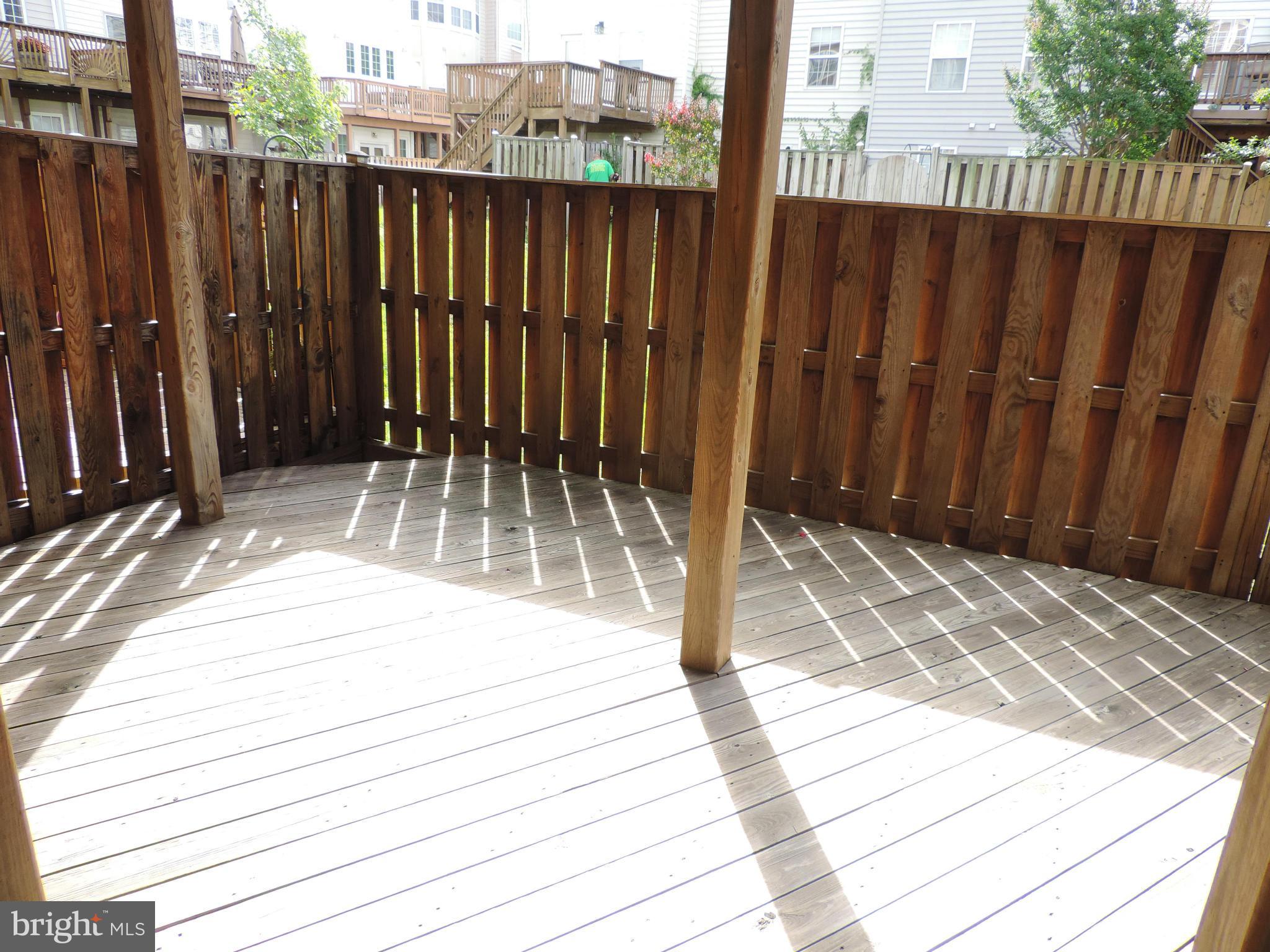 AUTUMN CHASE HUNT - Residential Lease