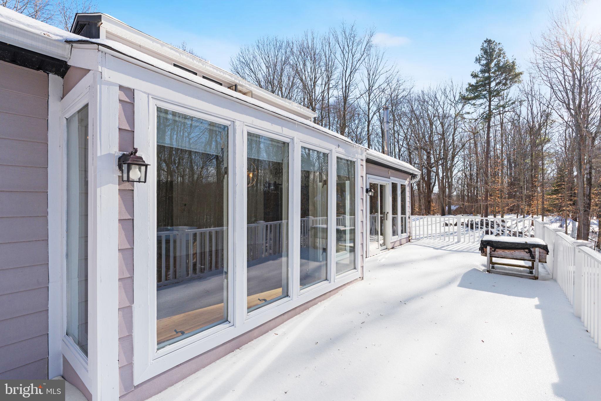 BREEZY POINT - Residential